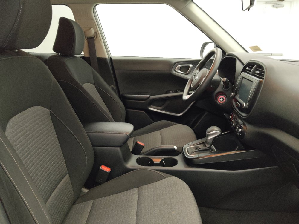 Used 2020 Kia Soul S FWD image 21