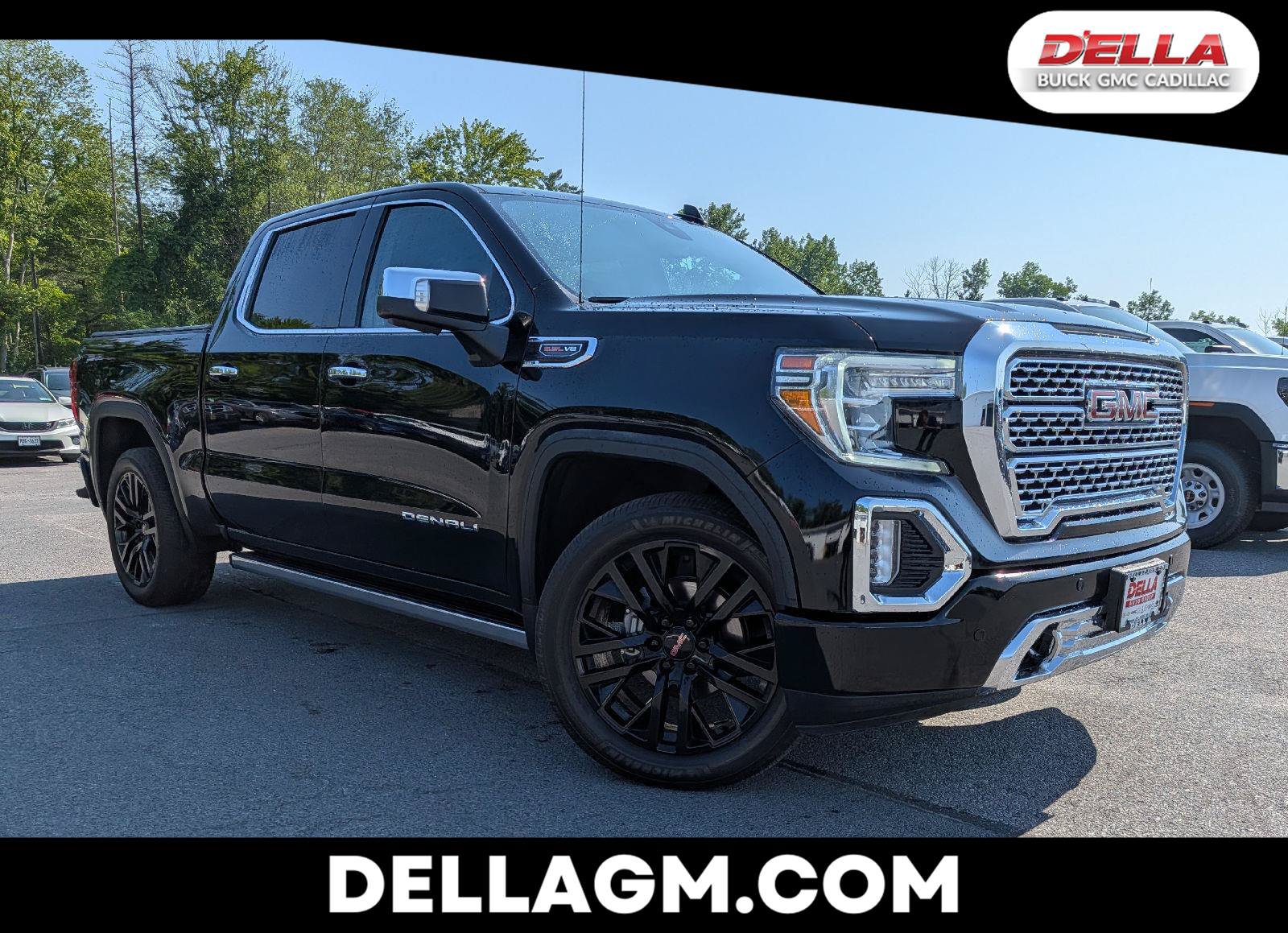 Used 2021 GMC Sierra 1500 Denali w/ Denali Premium Package AWD/4WD image 1