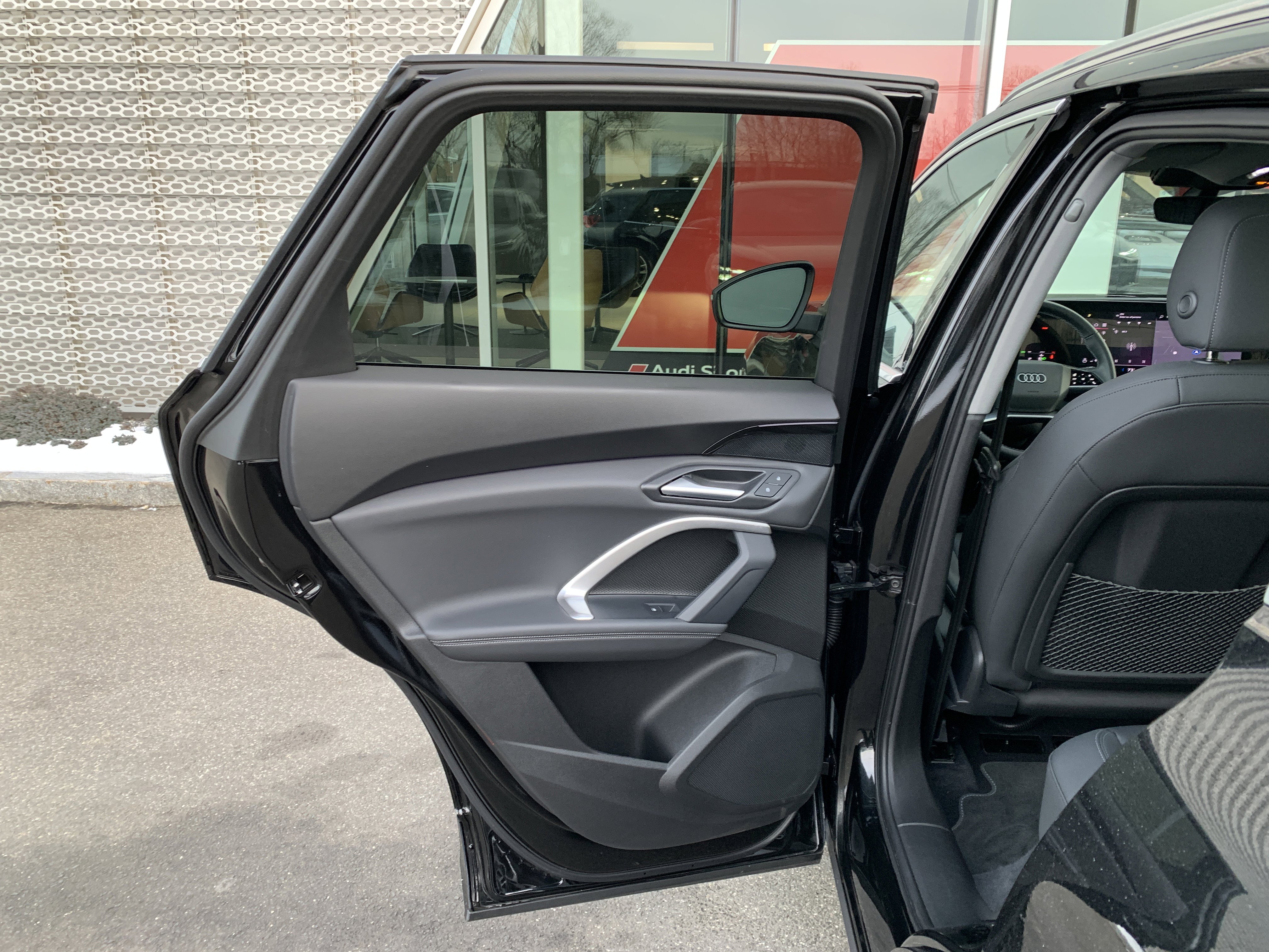 Certified 2025 Audi Q5 Premium w/ Convenience Package image 14