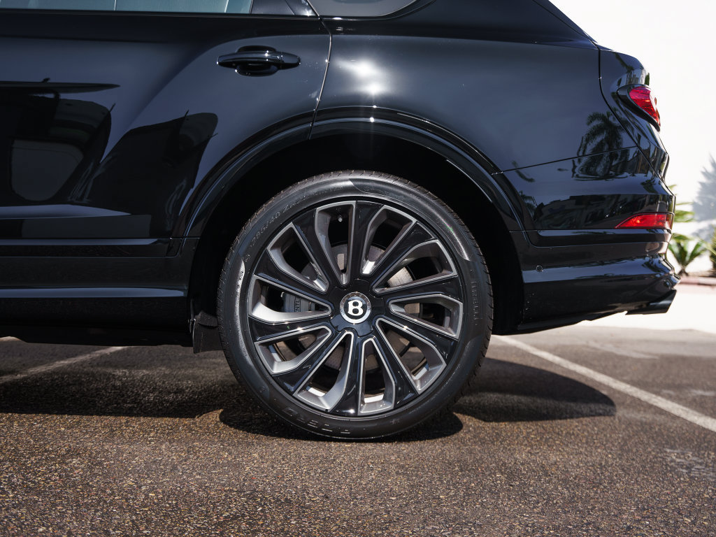 New 2027 Bentley Bentayga AWD/4WD image 40