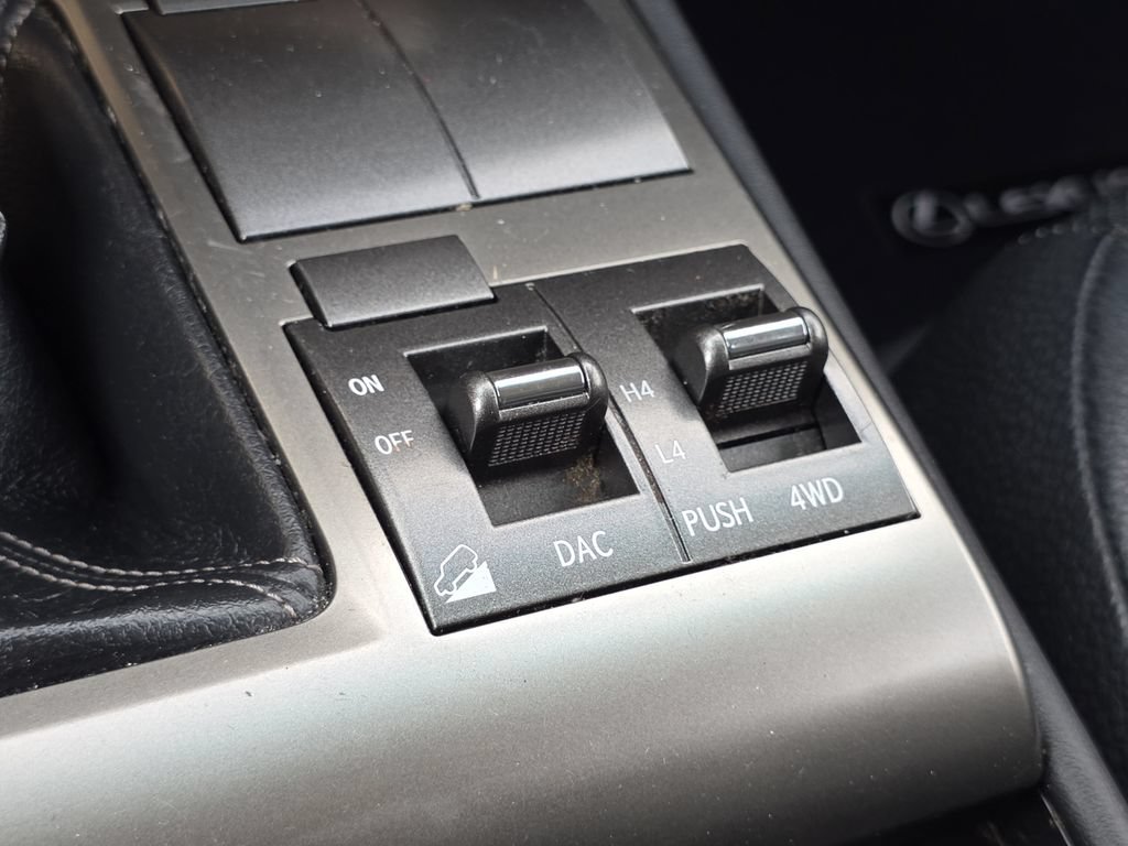Used 2014 Lexus GX 460 w/ Premium Package AWD/4WD image 25