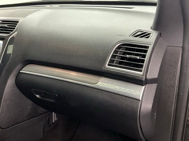 Used 2018 Ford Explorer Sport image 10