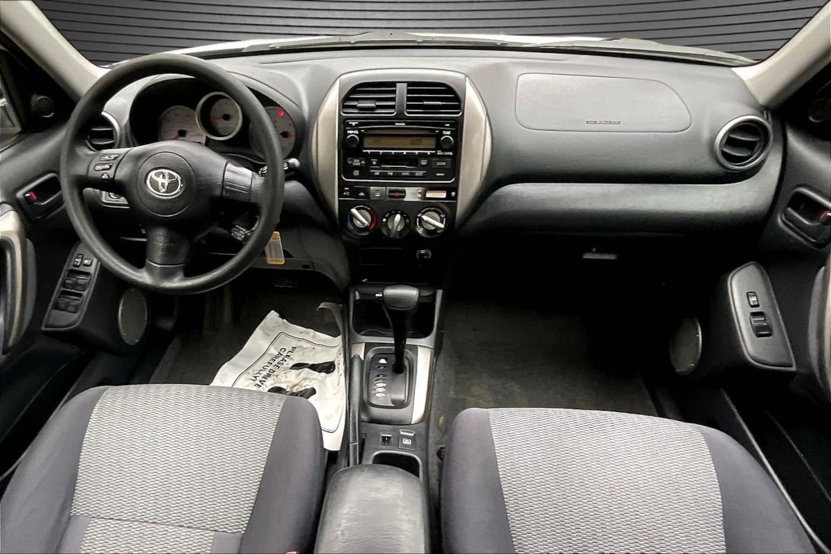 Used 2004 Toyota RAV4 2WD image 7