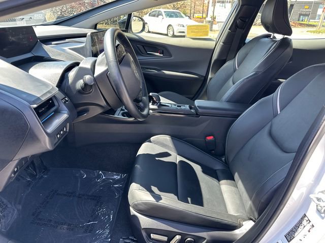Used 2024 Toyota Prius XLE FWD image 17