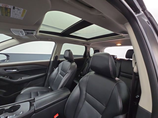 Used 2023 Nissan Rogue SL image 45