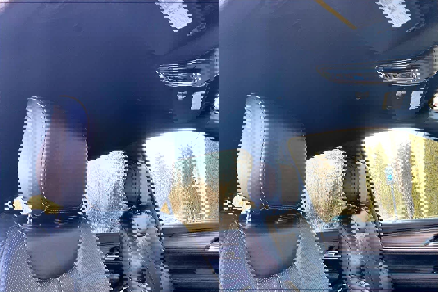 Used 2024 Jeep Wagoneer L Series III w/ Flexible Seating Group image 14