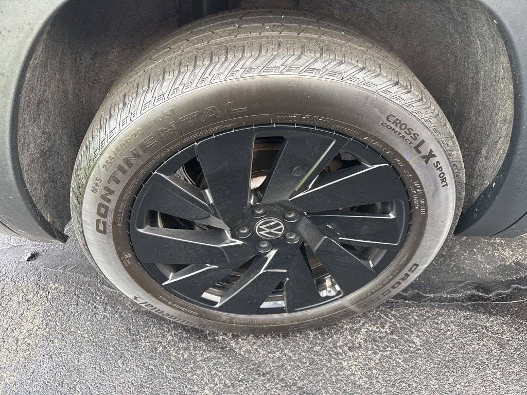 Used 2024 Volkswagen Atlas SE image 25