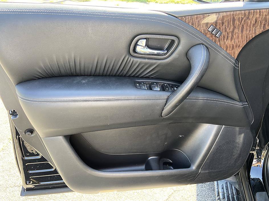 Used 2020 Nissan Armada Platinum w/ Captain's Chairs Package RWD image 9
