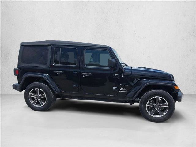 Used 2023 Jeep Wrangler Unlimited Sahara w/ Cold Weather Group AWD/4WD image 8