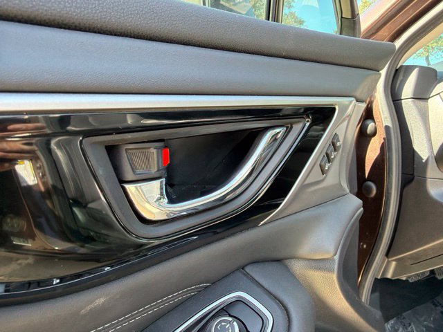 Used 2020 Subaru Outback Limited w/ Popular Package #2 AWD/4WD image 19