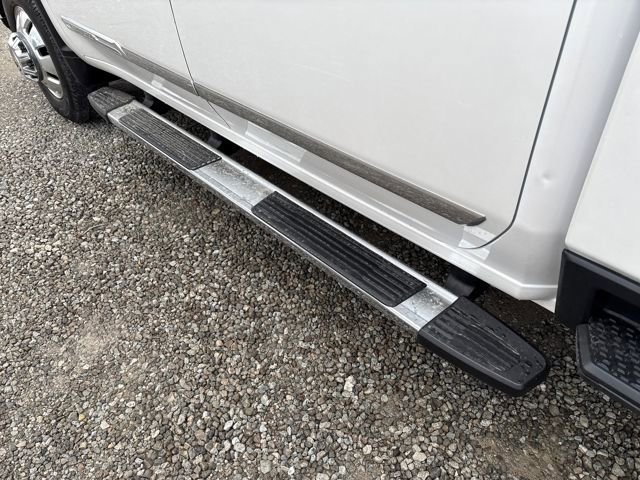 Used 2024 Chevrolet Silverado 3500 High Country w/ High Country Premium Package image 9