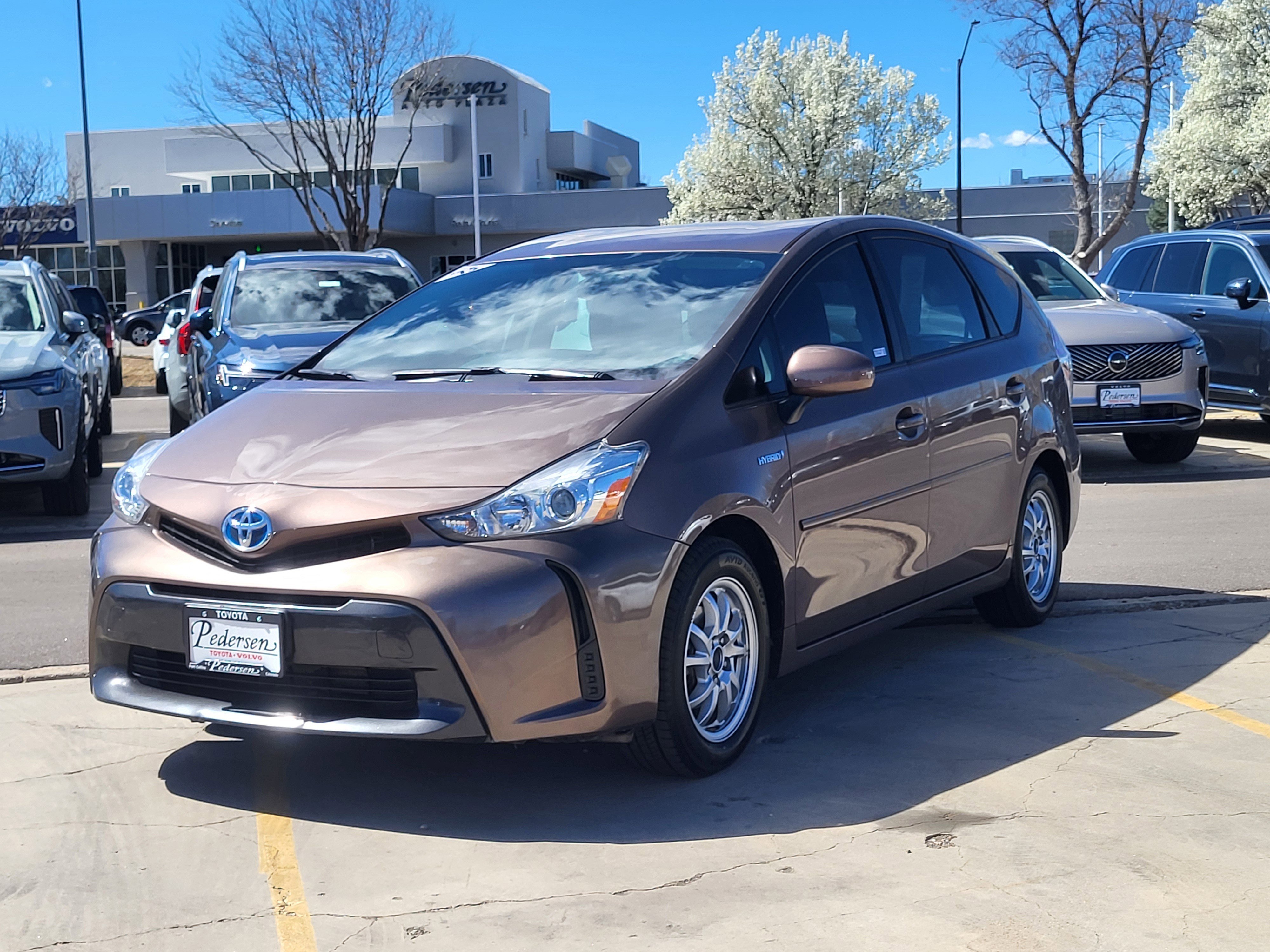Used 2015 Toyota Prius V Two image 4