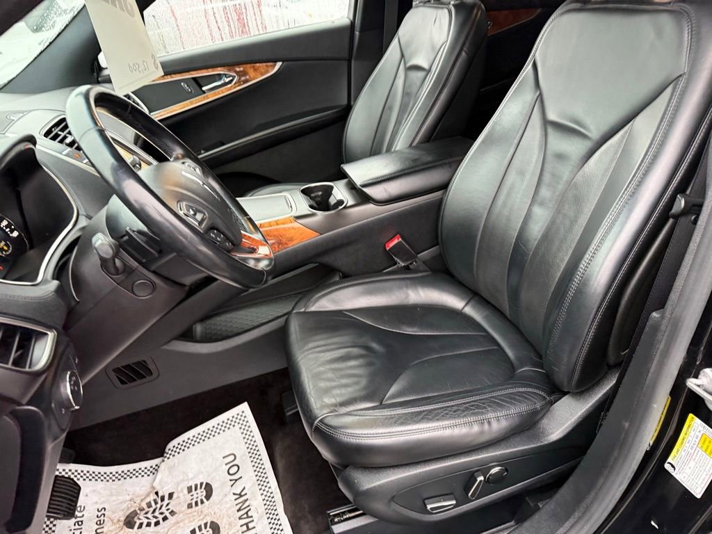 Used 2016 Lincoln MKX Select w/ Select Plus Package image 20