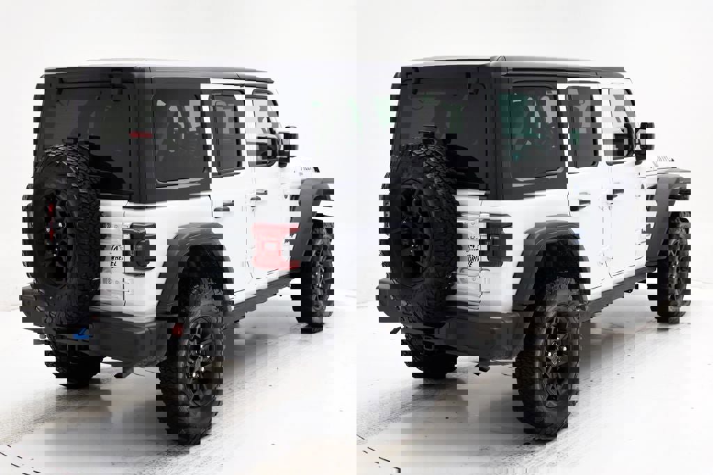 Used 2024 Jeep Wrangler Unlimited image 9