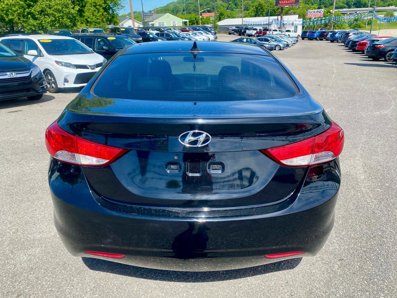 Used 2013 Hyundai Elantra Limited FWD image 6
