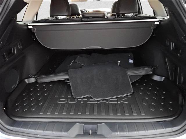 Certified 2024 Subaru Outback Touring AWD/4WD image 8