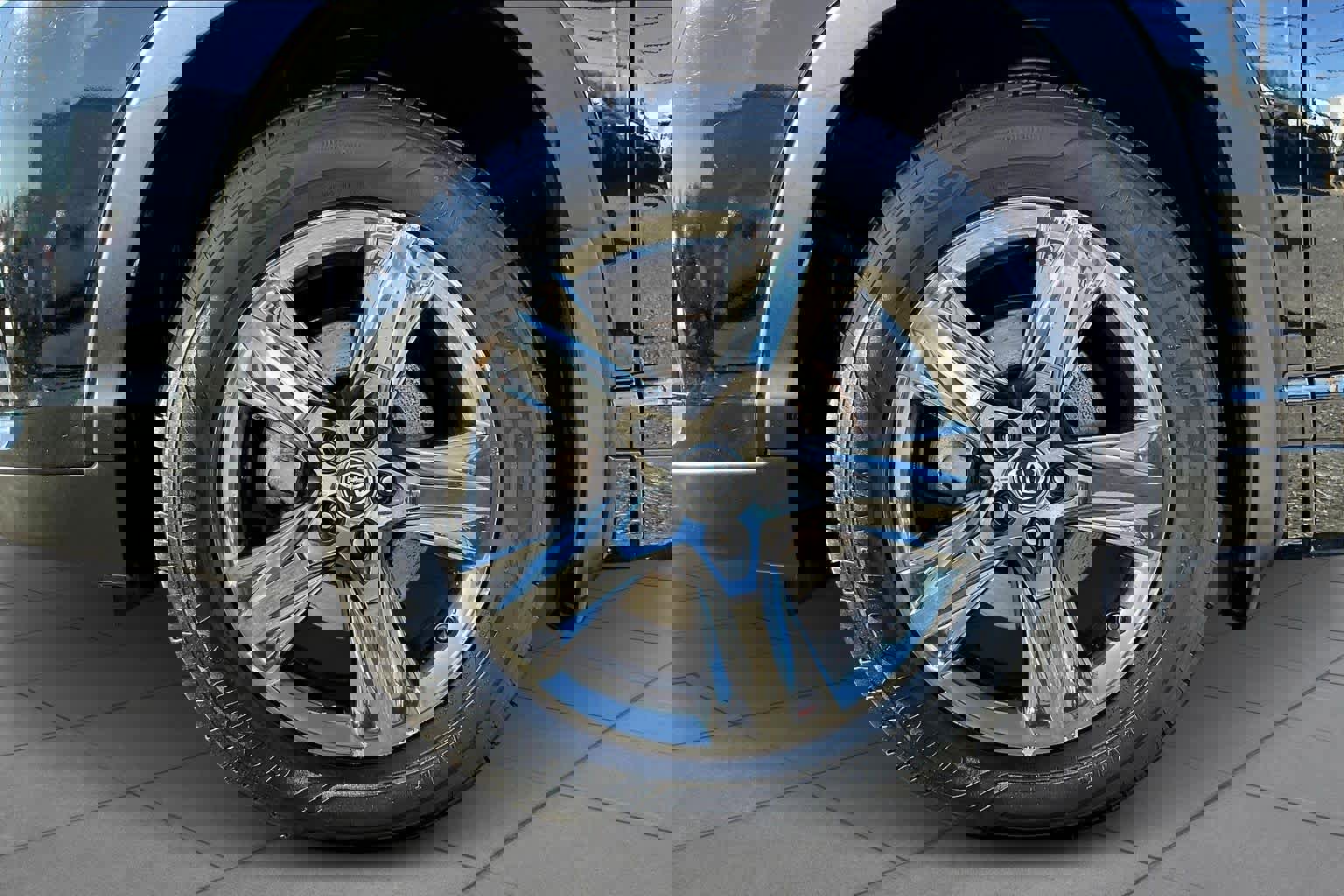 Used 2017 Toyota Highlander Limited Platinum image 10