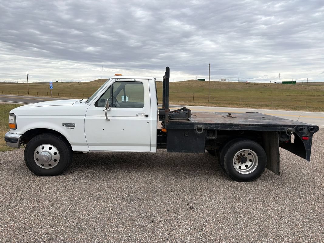 Used 1997 Ford F350 2WD Regular Cab image 2