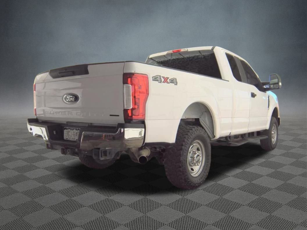 Used 2018 Ford F250 XL w/ Power Equipment Group image 3