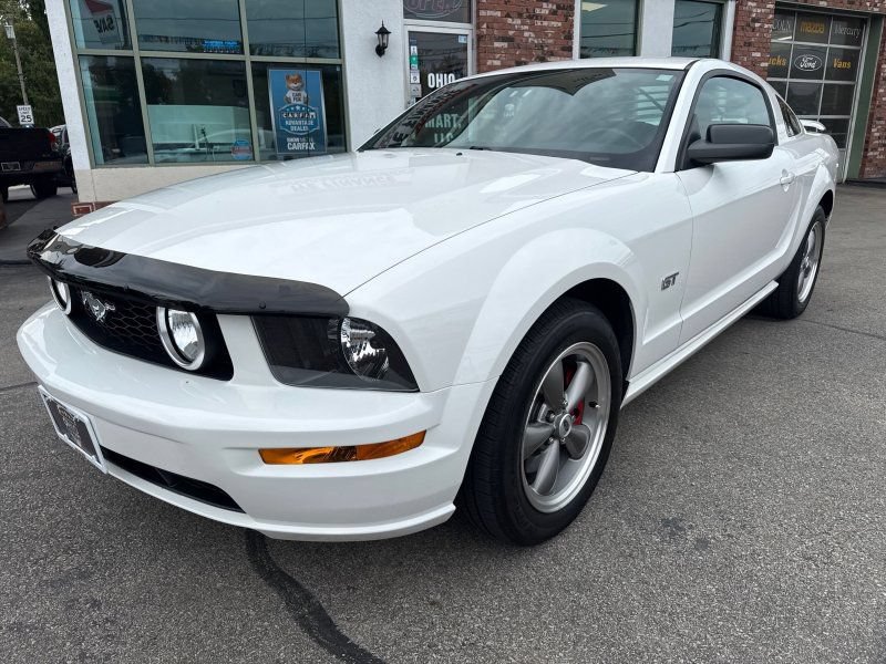 Used 2006 Ford Mustang GT RWD image 1