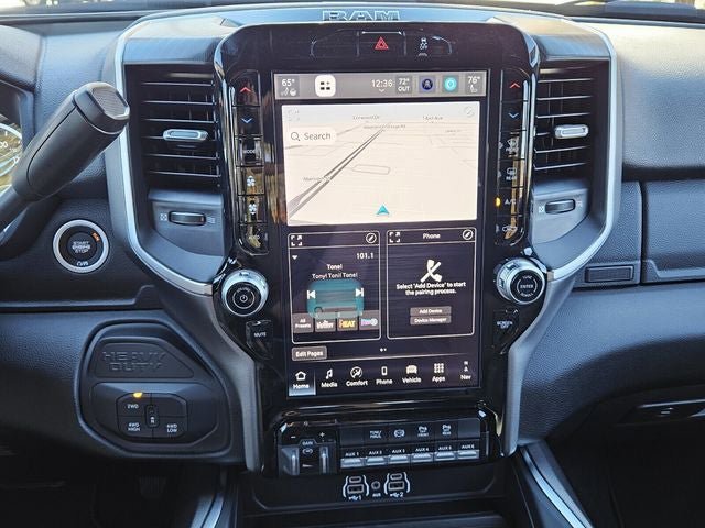 New 2026 RAM 2500 Big Horn AWD/4WD image 17
