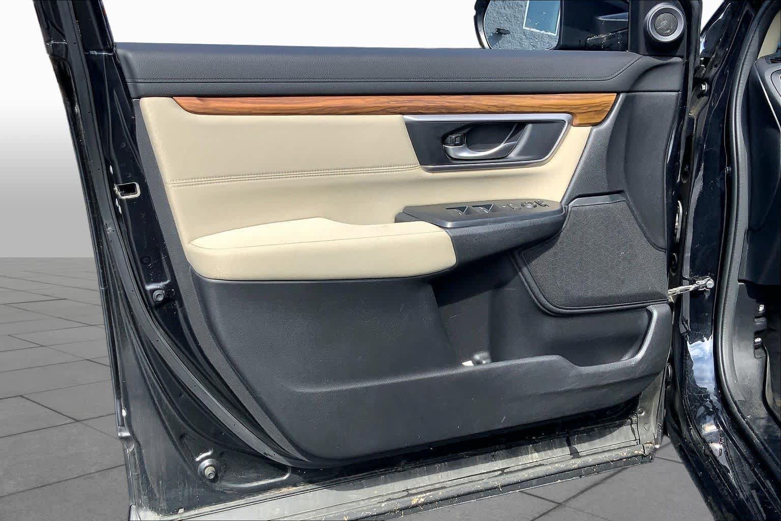 Used 2017 Honda CR-V EX image 22