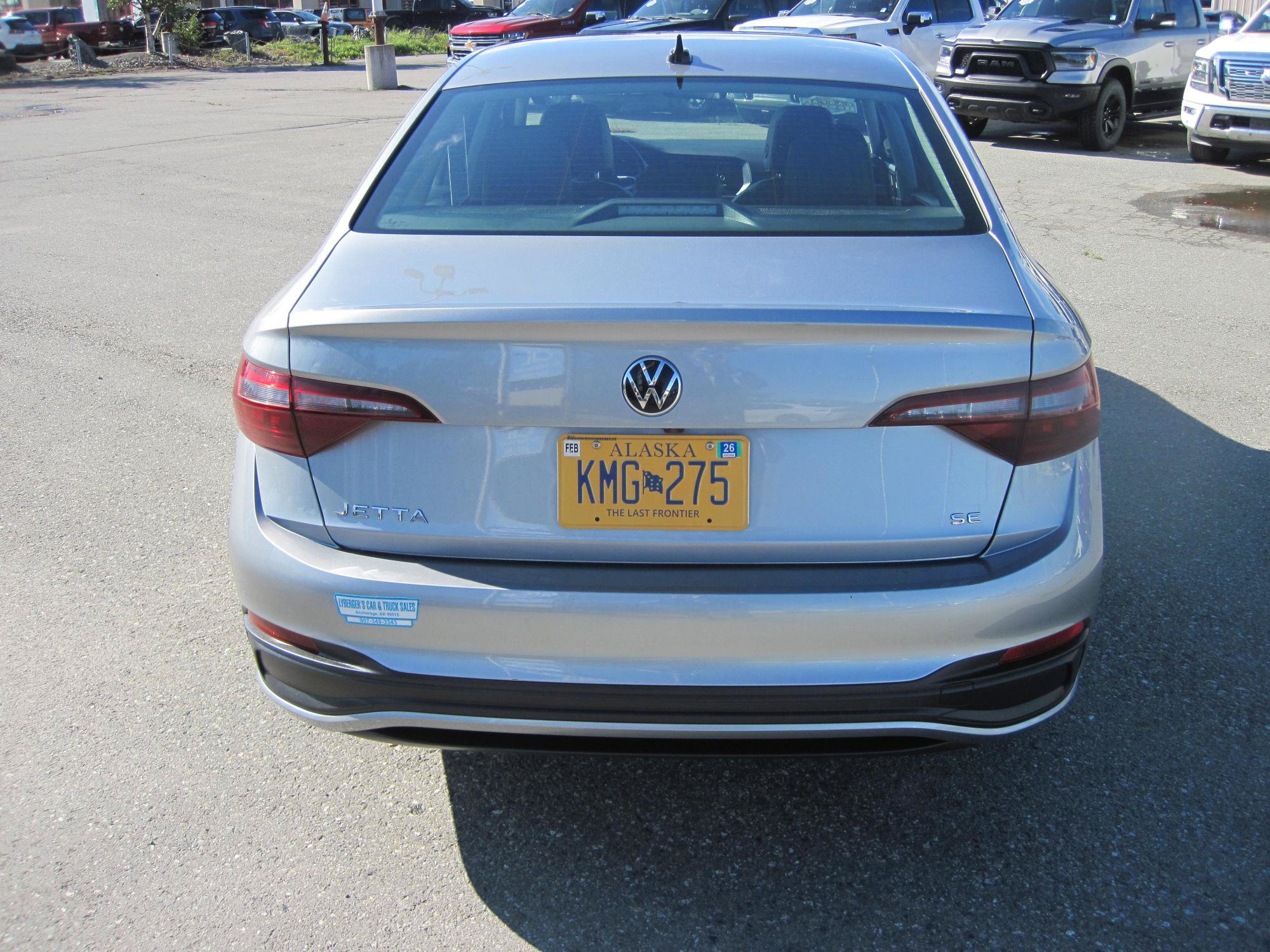 Used 2024 Volkswagen Jetta SE FWD image 4