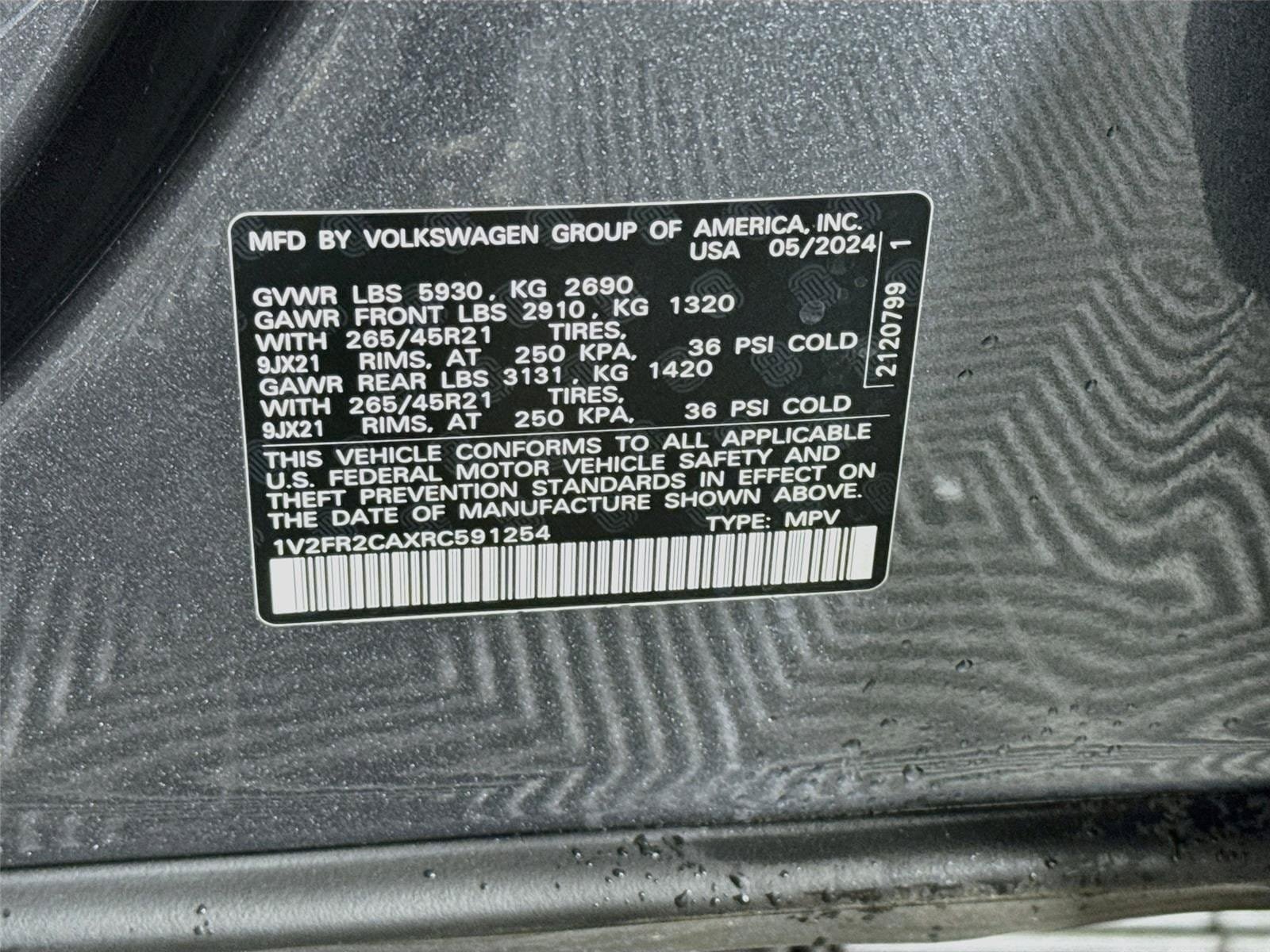 Used 2024 Volkswagen Atlas SEL Premium R-Line AWD/4WD image 34