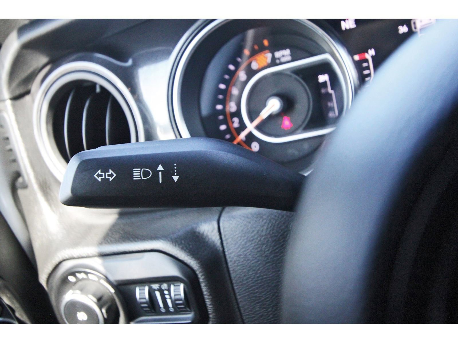 Used 2022 Jeep Wrangler Unlimited Sport image 20