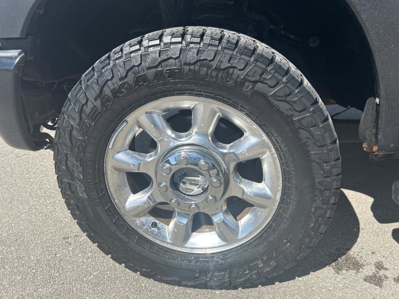 Used 2012 Ford F250 Lariat w/ Lariat Interior Pkg image 11