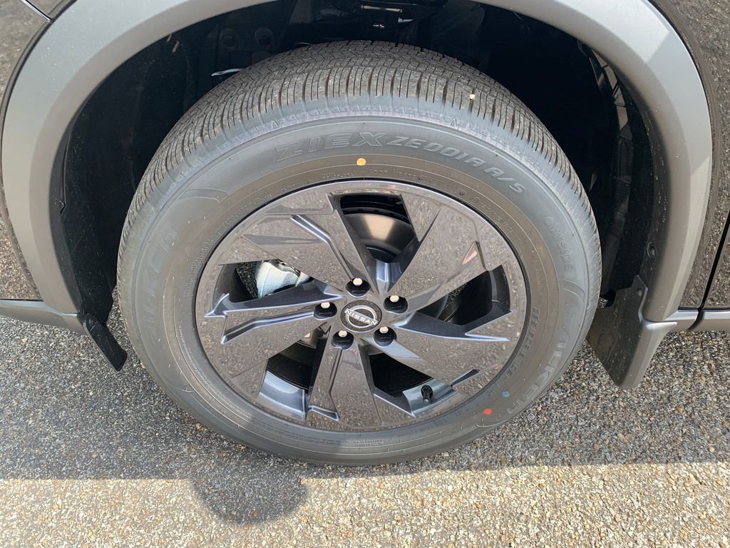 New 2026 Nissan Rogue SV FWD image 8