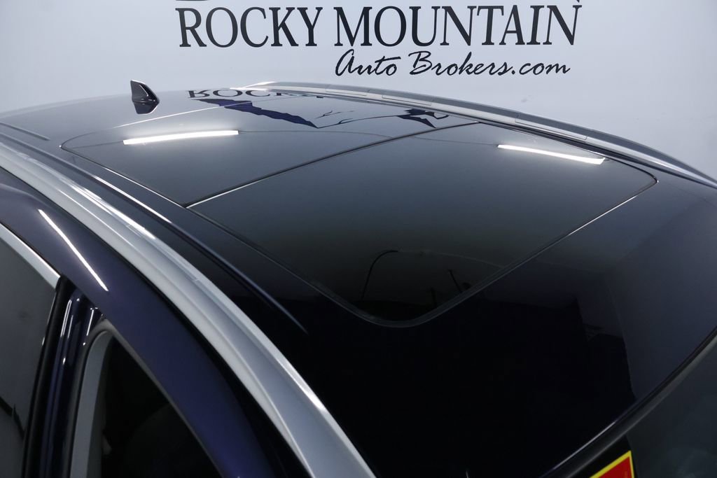 Used 2024 Nissan Murano SL image 12