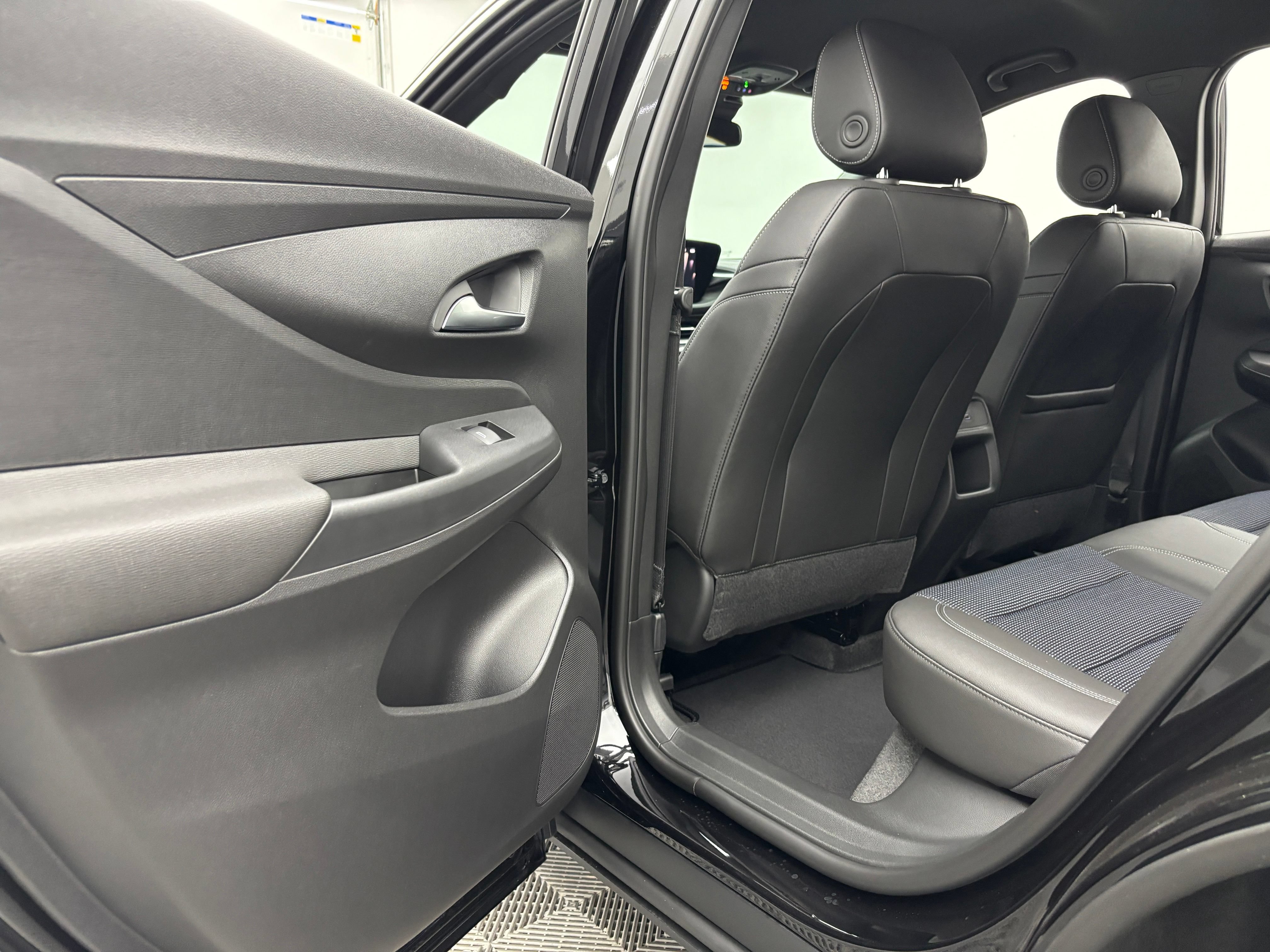 New 2026 Buick Envista Sport Touring w/ Convenience I Package FWD image 33