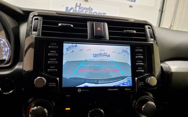 Used 2020 Toyota 4Runner TRD Off-Road Premium w/ Moonroof Package AWD/4WD image 31