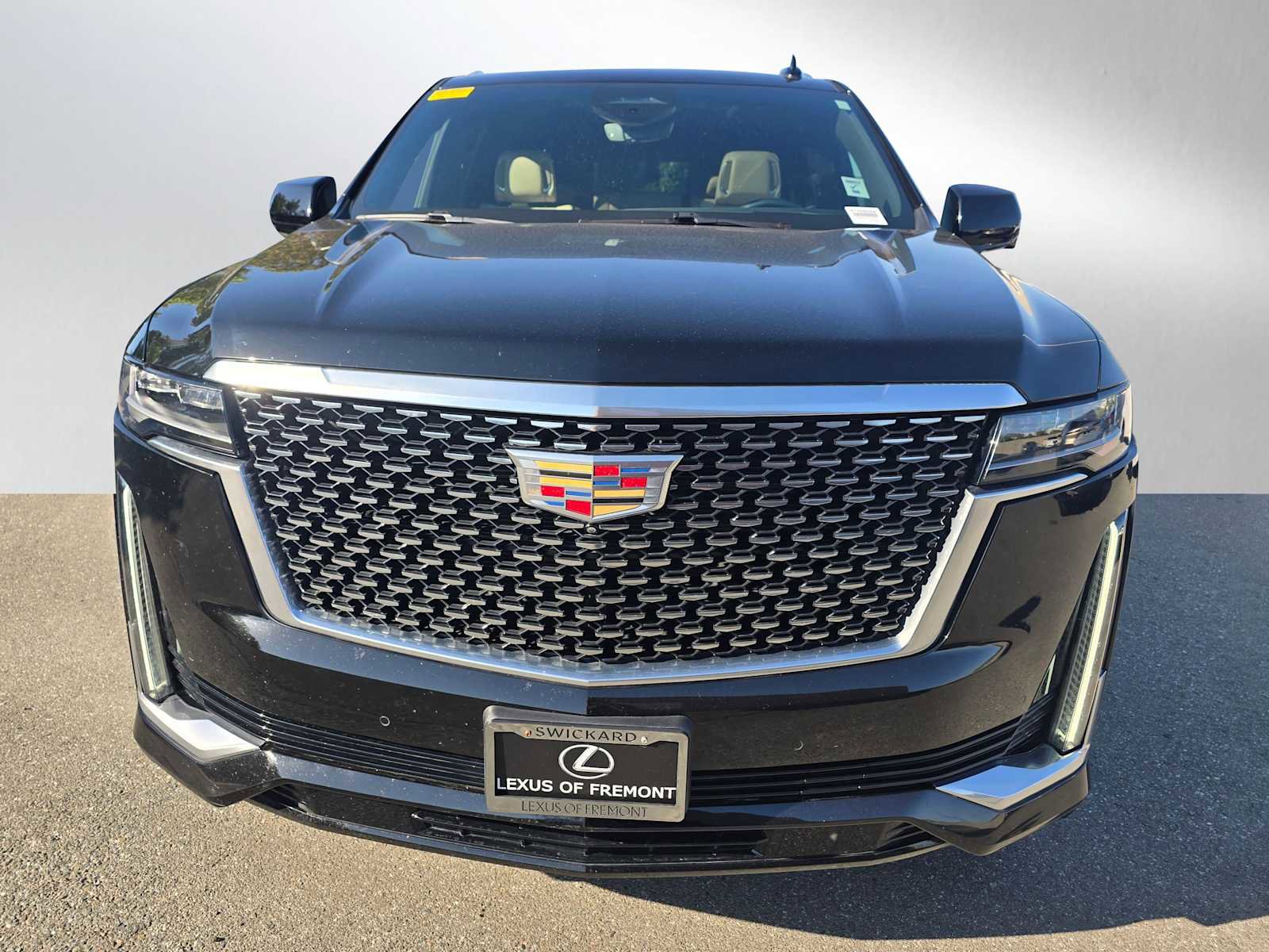 Used 2022 Cadillac Escalade Premium Luxury AWD/4WD image 8