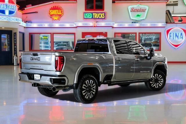 Used 2025 GMC Sierra 2500 Denali Ultimate AWD/4WD image 3
