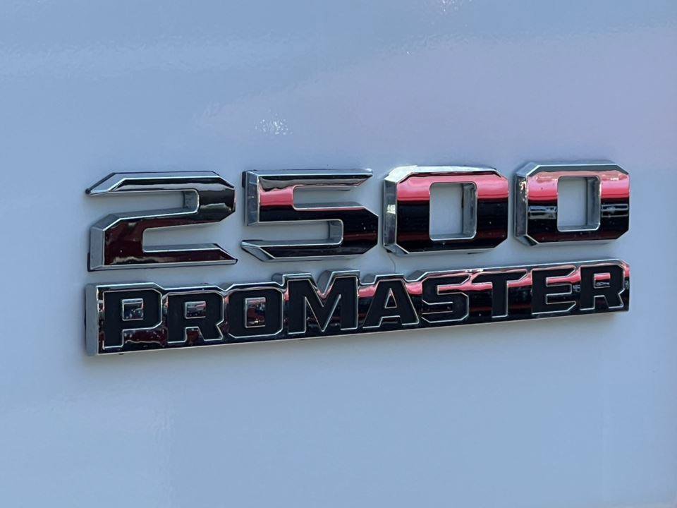 Used 2025 RAM ProMaster 2500 w/ Convenience Group FWD image 2