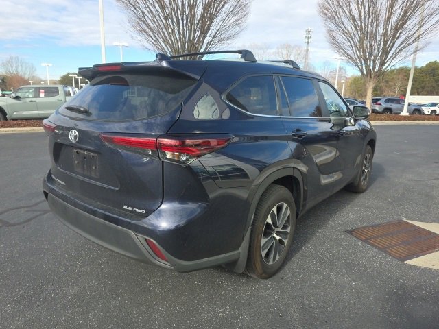 Used 2024 Toyota Highlander XLE image 8