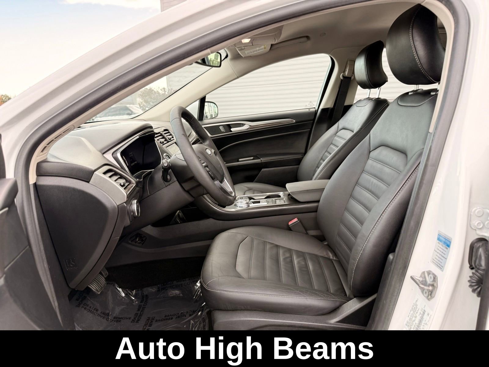 Used 2017 Ford Fusion SE w/ Equipment Group 602A image 14