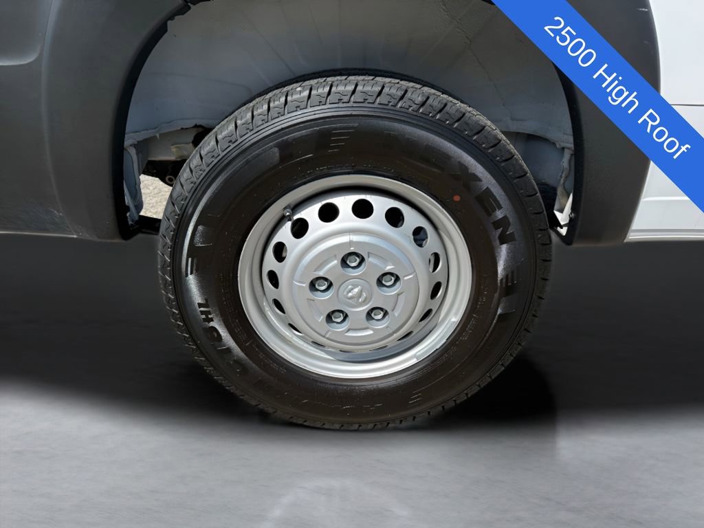 Used 2026 RAM ProMaster 2500 w/ Convenience Group FWD image 29