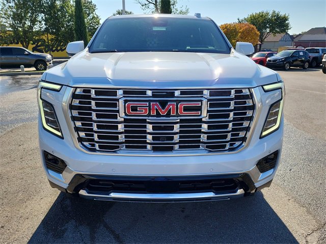 New 2026 GMC Yukon Denali w/ Sun & Power Step Package image 9