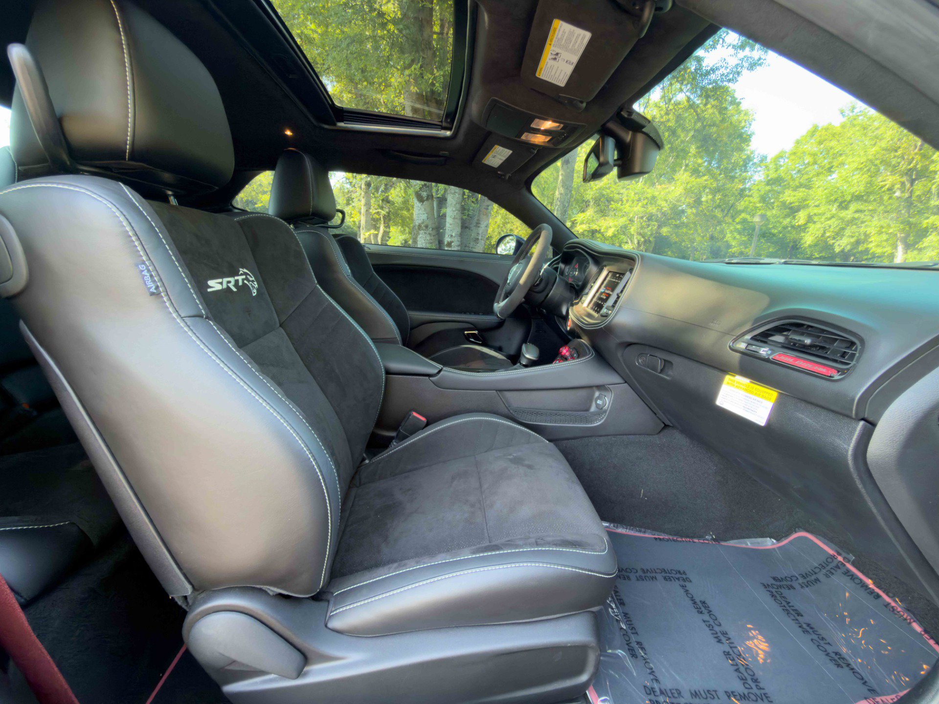 Used 2023 Dodge Challenger SRT Hellcat RWD image 16