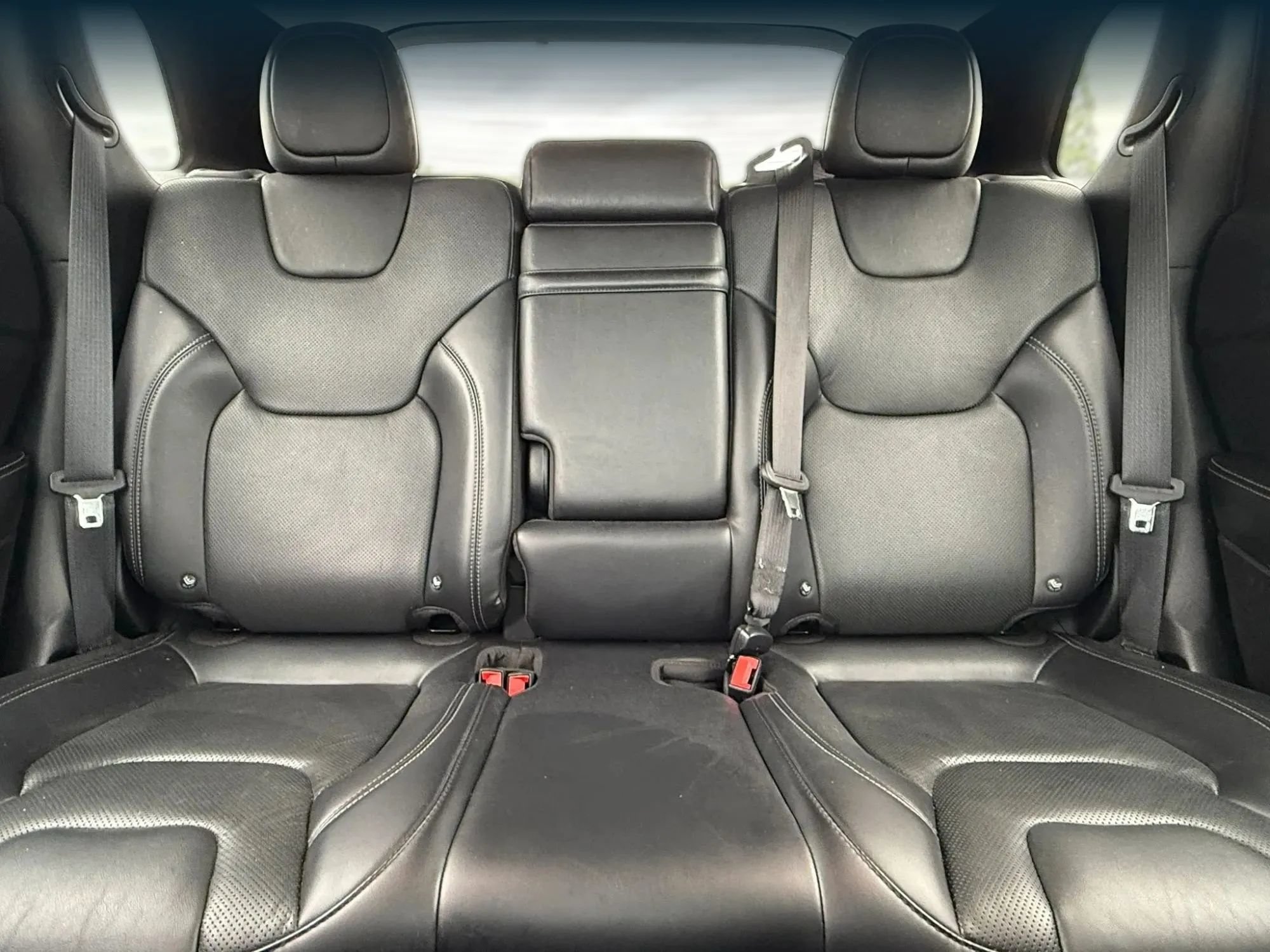 Used 2019 Jeep Cherokee Limited AWD/4WD image 22