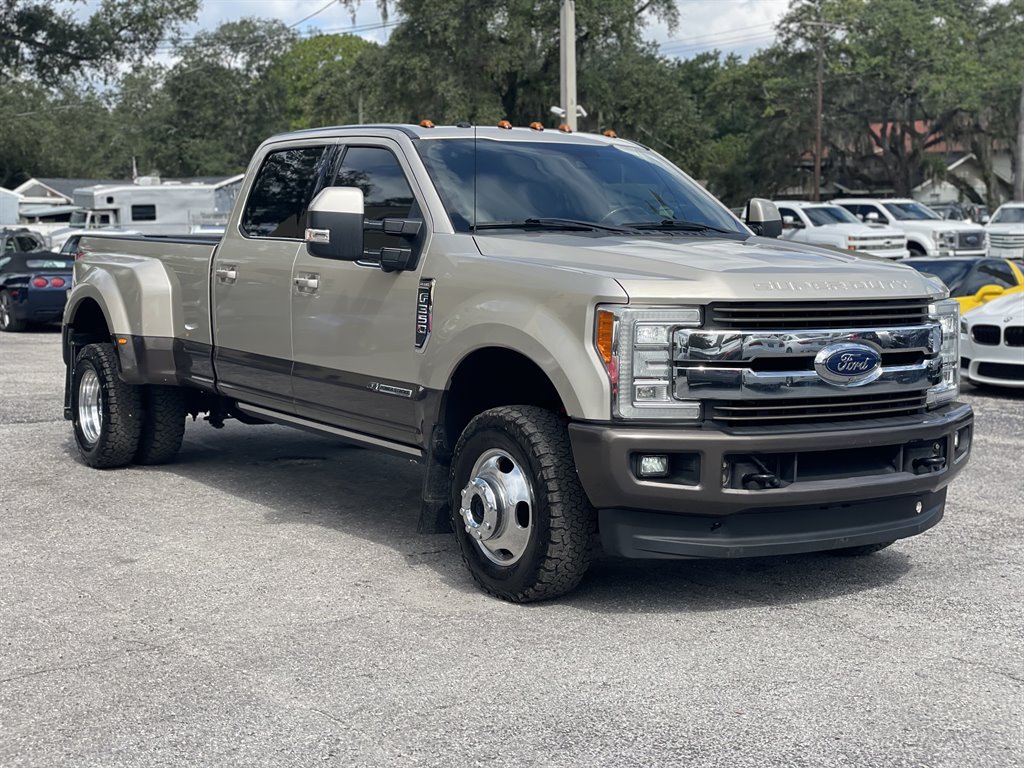 Used 2017 Ford F350 King Ranch w/ King Ranch Ultimate Package AWD/4WD image 21