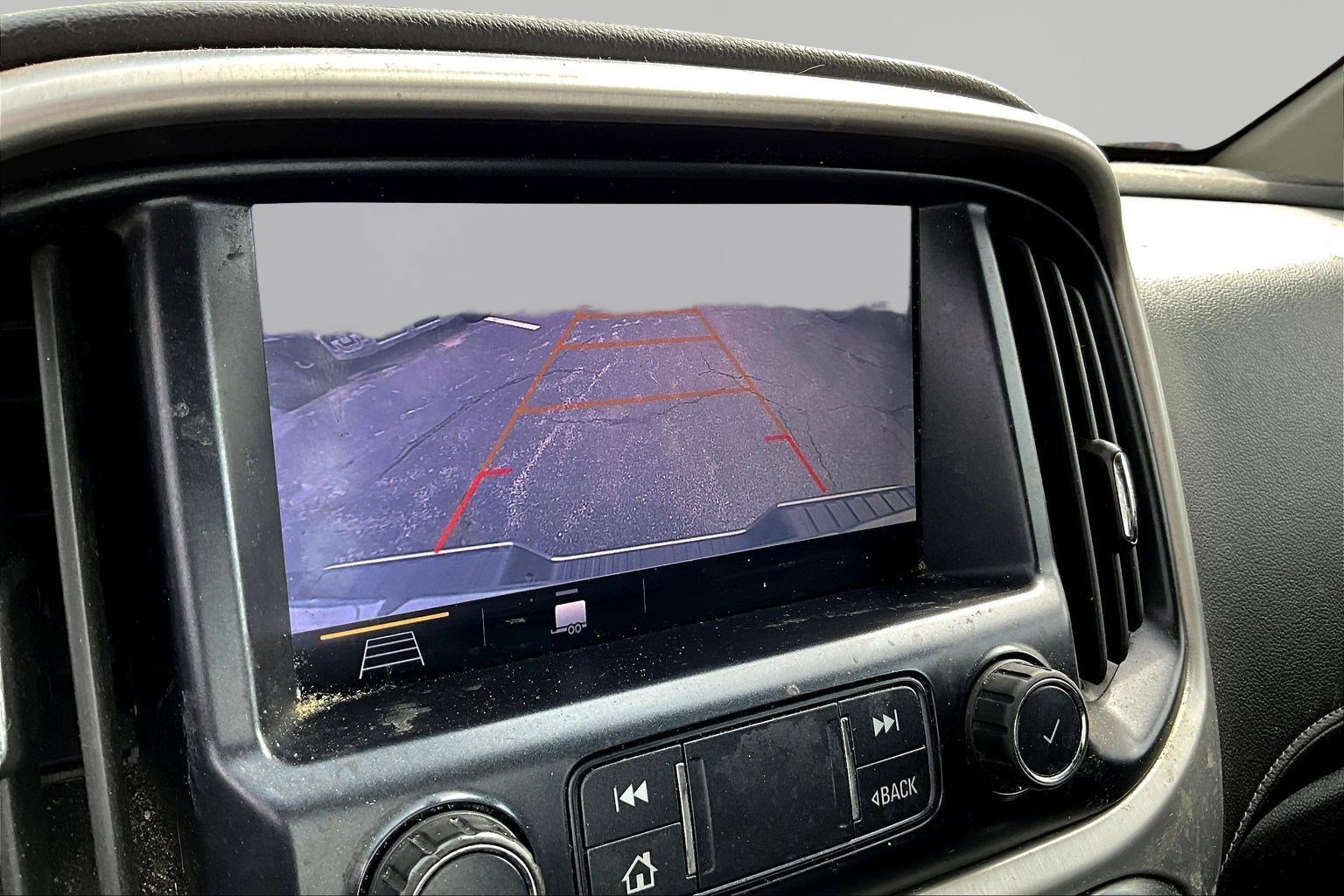 Used 2020 GMC Canyon SLE w/ Elevation Edition AWD/4WD image 15