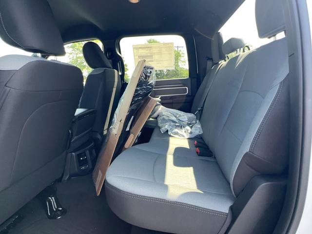 New 2023 RAM 4500 SLT w/ Quick Order Package 2YG SLT AWD/4WD image 12
