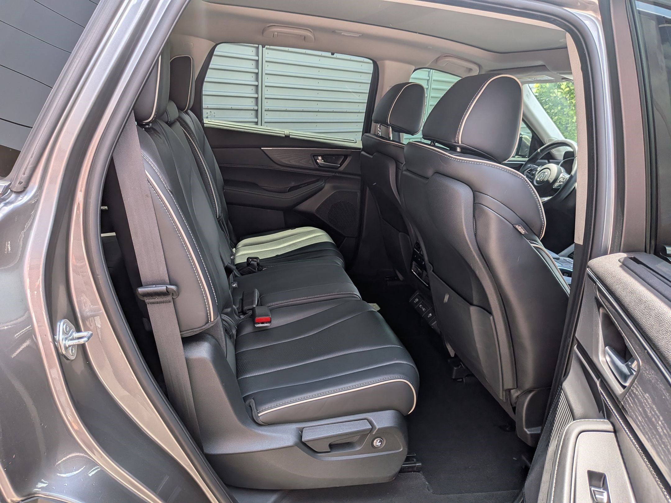Used 2022 Acura MDX w/ Advance Package AWD/4WD image 33
