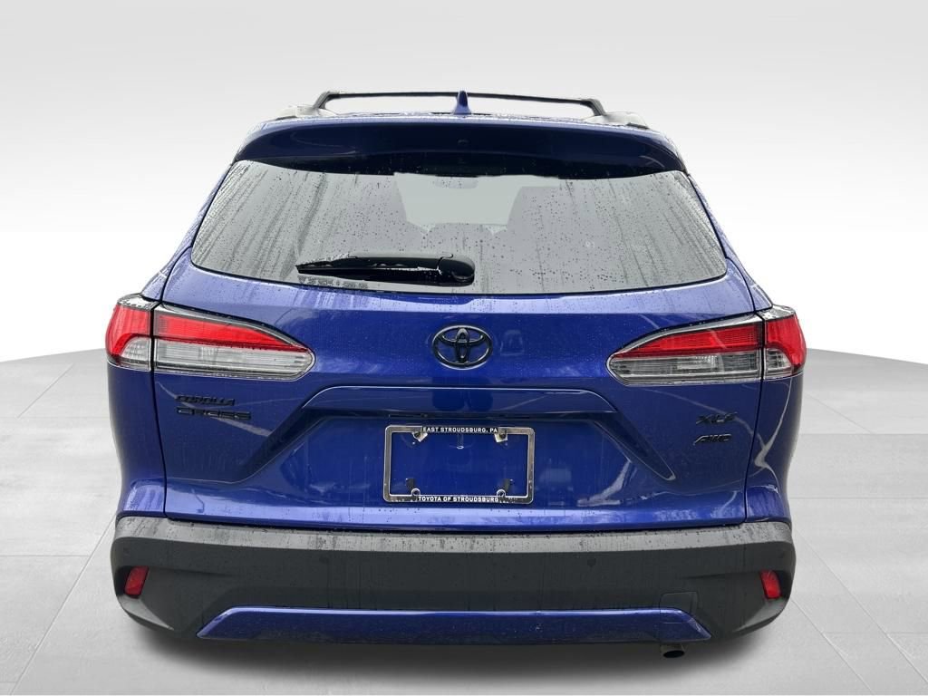 Used 2023 Toyota Corolla Cross XLE w/ Convenience Package image 4