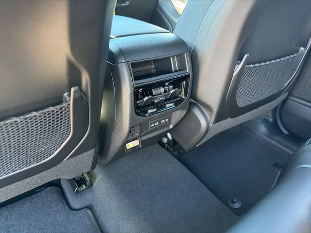 New 2026 Jeep Grand Cherokee Altitude AWD/4WD image 11