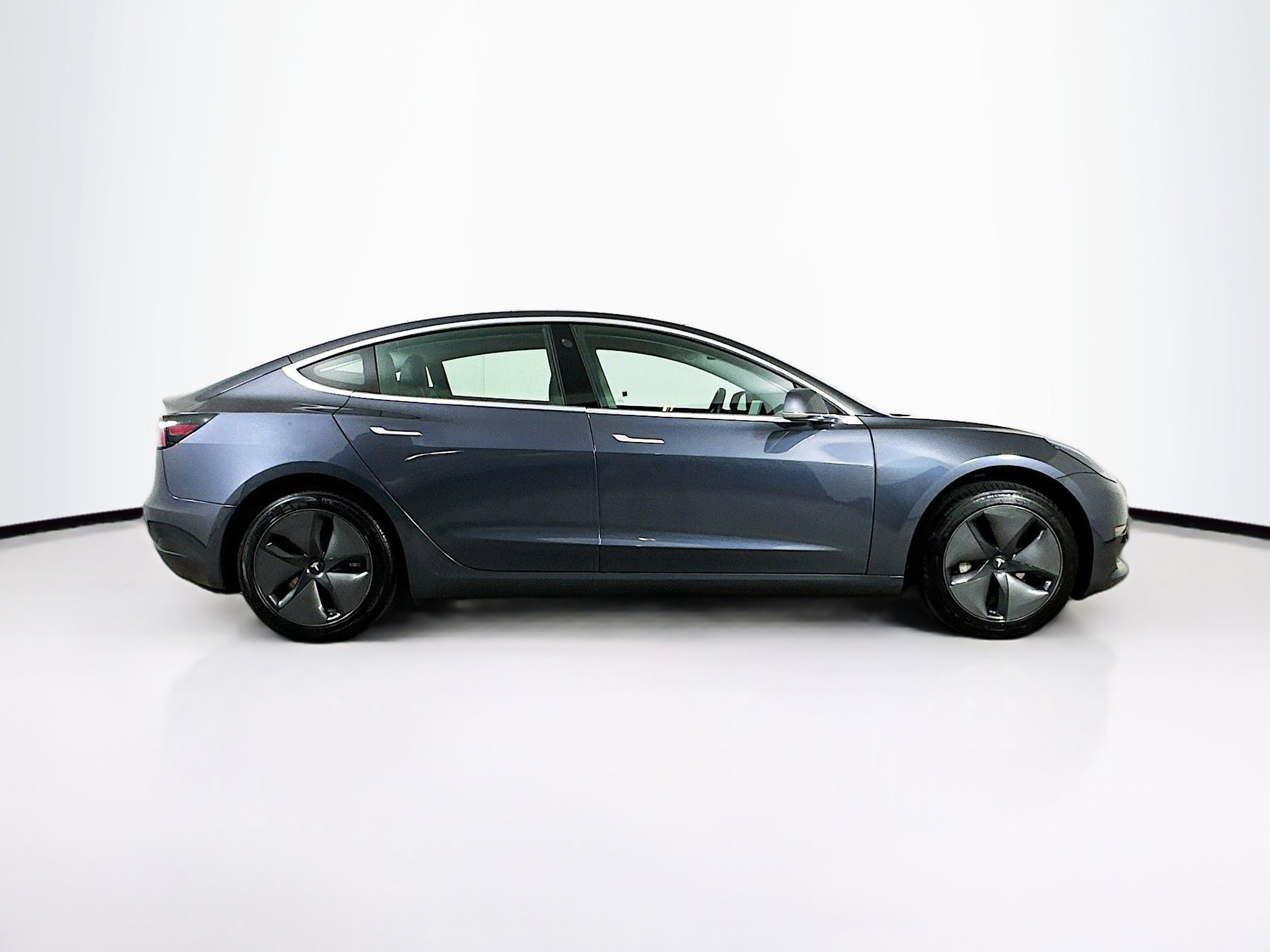 Used 2020 Tesla Model 3 Standard Range Plus image 10